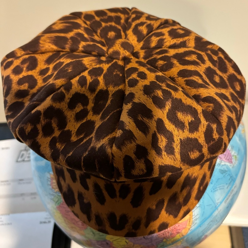 Leopard Brenton cap. Like new gently worn